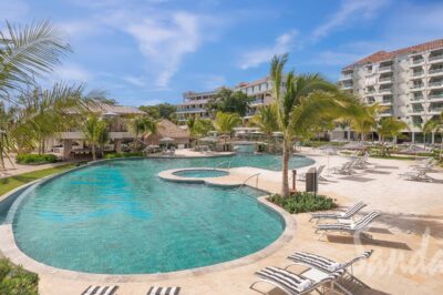 Sandals Dunn's River