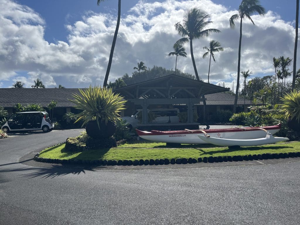is it worth it to stay in Hana?
