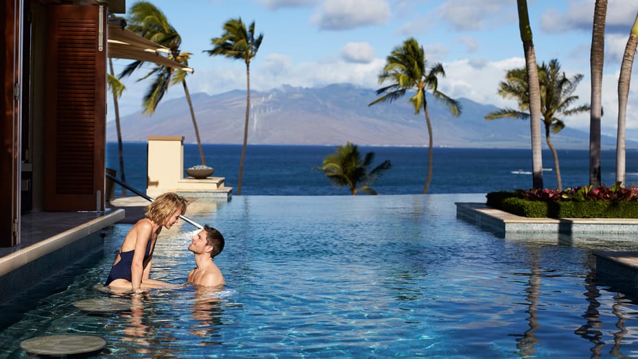 Pools in Maui with swim-up bars