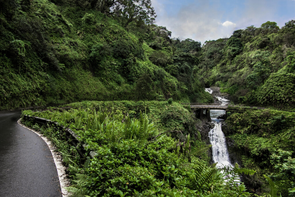 best helicopter tours in Maui